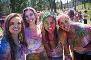 अमेरिका – "फेस्टिवल ऑफ कलर्स"